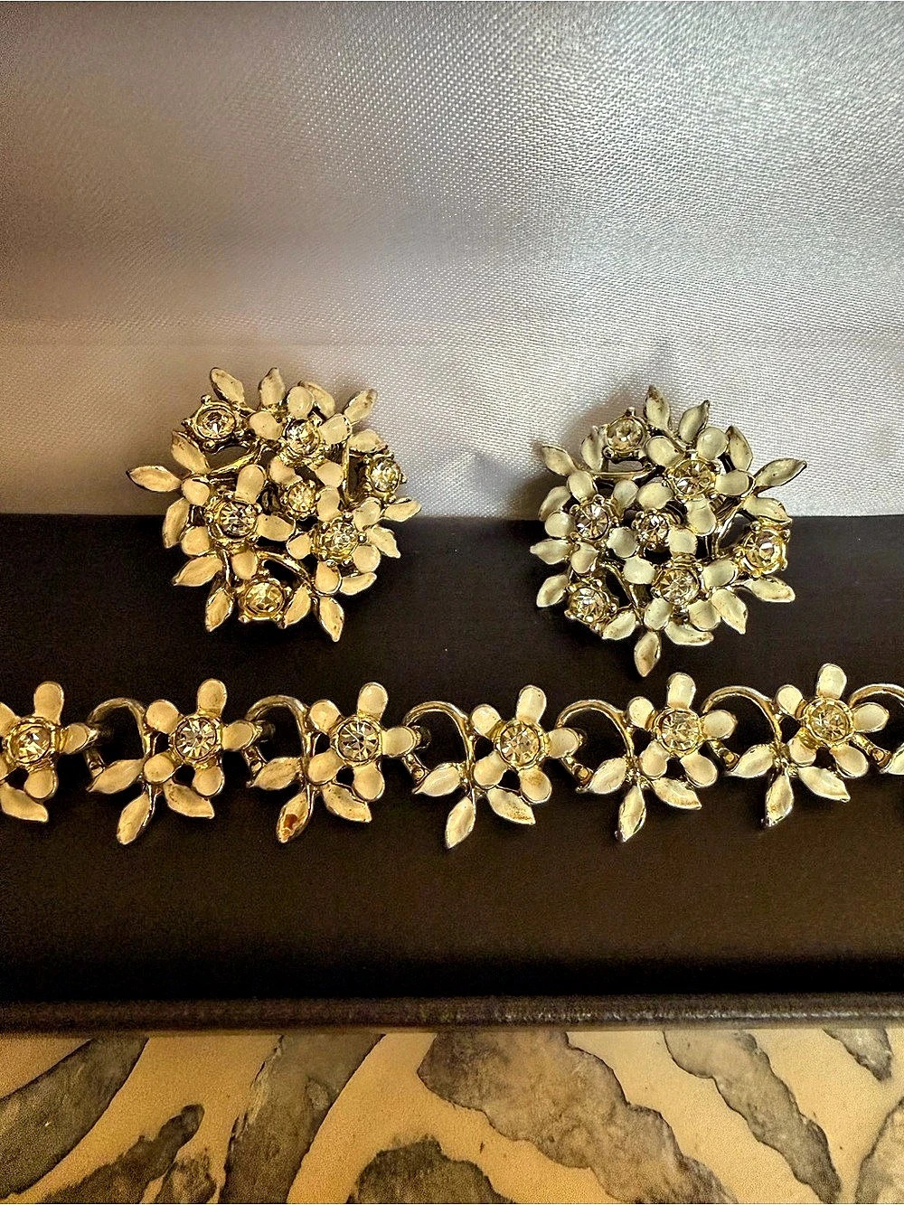 Vintage Gold Tone White Enamel Flower Bracelet & Clip-On Earrings Set Crystal